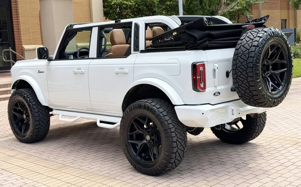 2026 Ford Bronco 6th Gen - Image 9 of 20