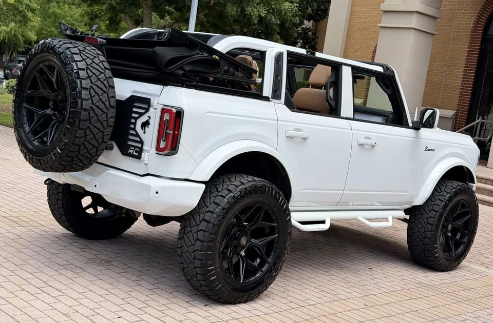 2026 Ford Bronco 6th Gen - Image 10 of 20