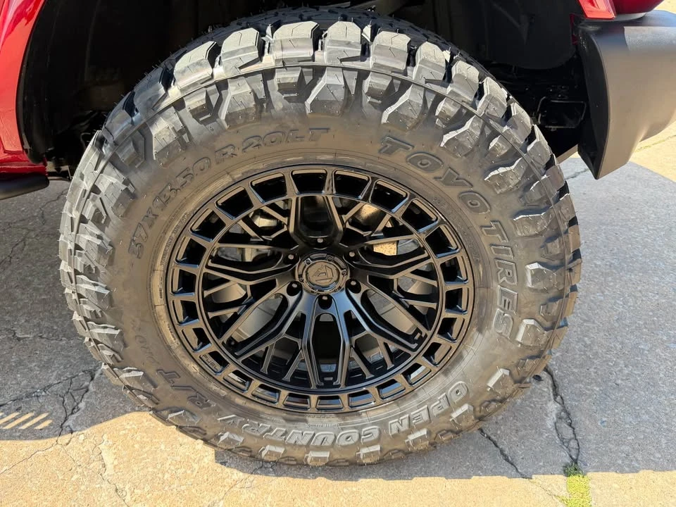 2026 Ford Bronco 6th Gen - Image 5 of 19