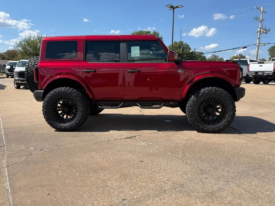 2026 Ford Bronco 6th Gen - Image 4 of 19