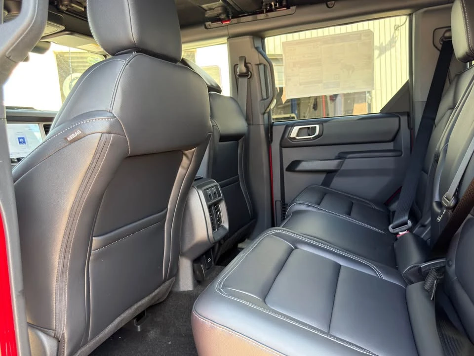 2026 Ford Bronco 6th Gen - Image 14 of 19
