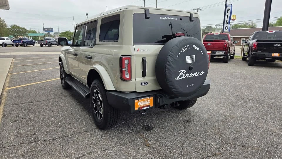 2026 Ford Bronco 6th Gen - Image 5 of 10