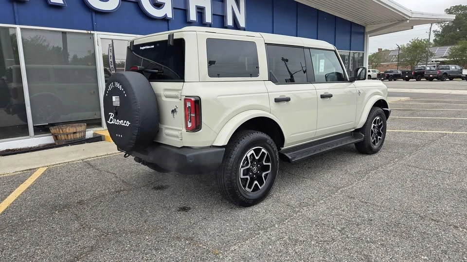 2026 Ford Bronco 6th Gen - Image 4 of 10