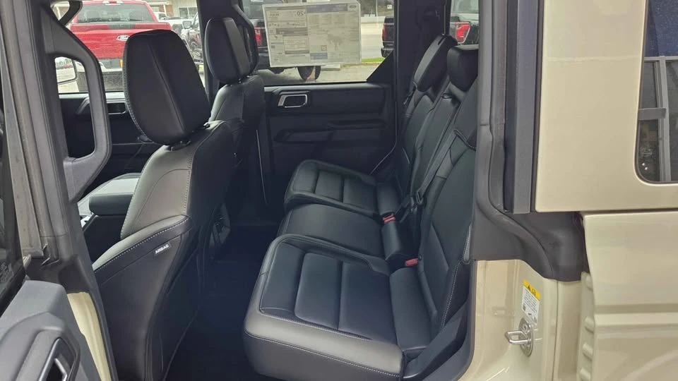 2026 Ford Bronco 6th Gen - Image 10 of 10