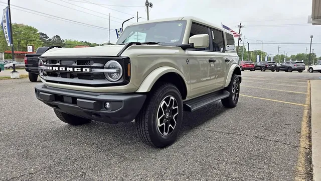 2026 Ford Bronco Outerbanks