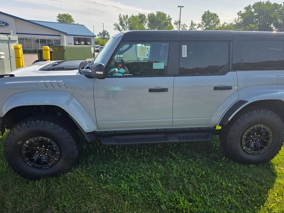 2026 Ford Bronco Raptor 6th Gen - Image 2 of 7