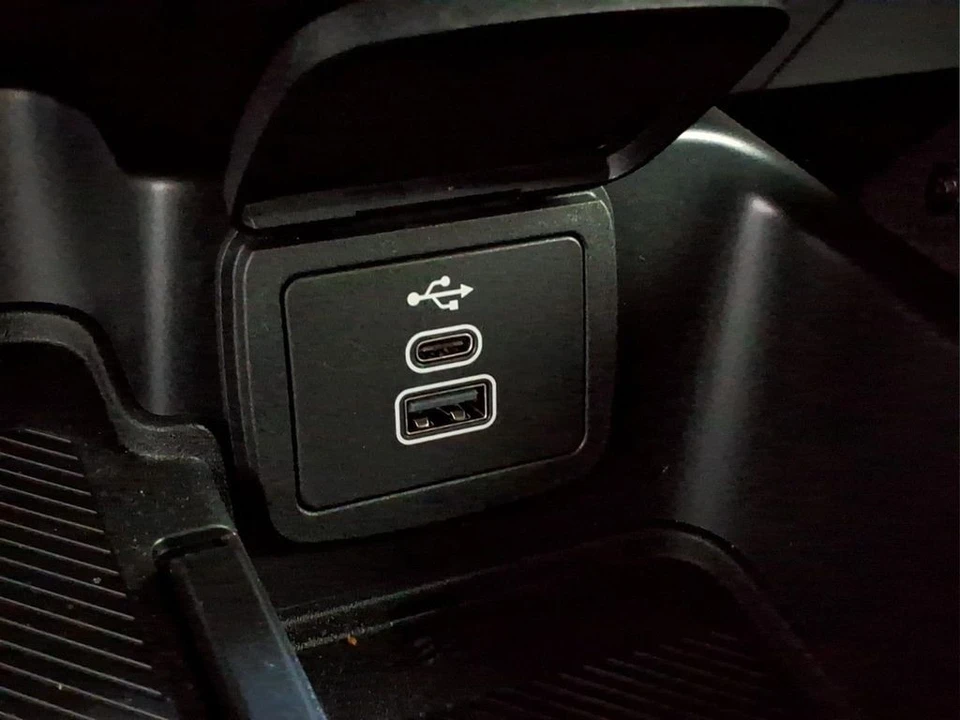 2026 Ford Bronco Raptor 6th Gen - Image 10 of 27