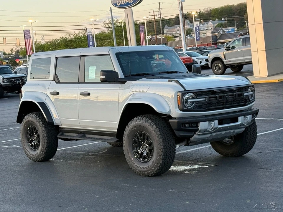 2026 Ford Bronco Raptor 6th Gen - Image 9 of 24