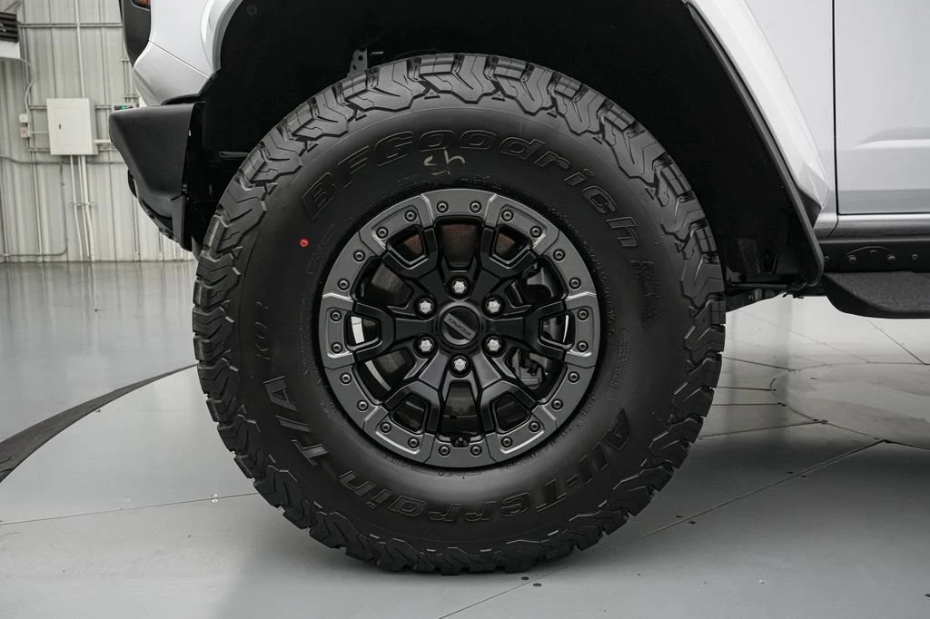 2026 Ford Bronco Raptor 6th Gen - Image 11 of 31