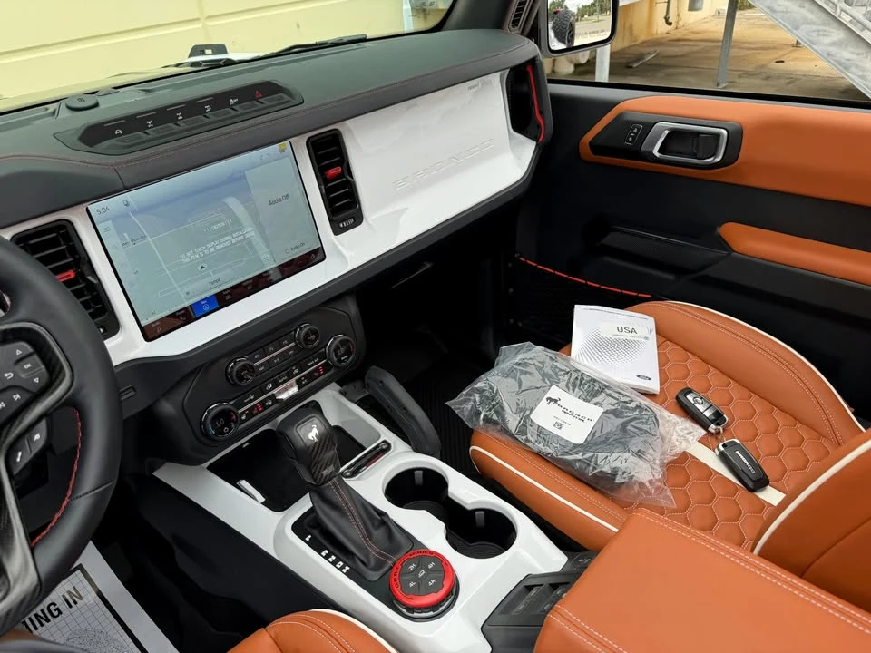 2026 Ford Bronco Raptor 6th Gen - Image 18 of 20
