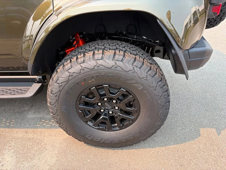 2026 Ford Bronco Raptor 6th Gen - Image 8 of 10