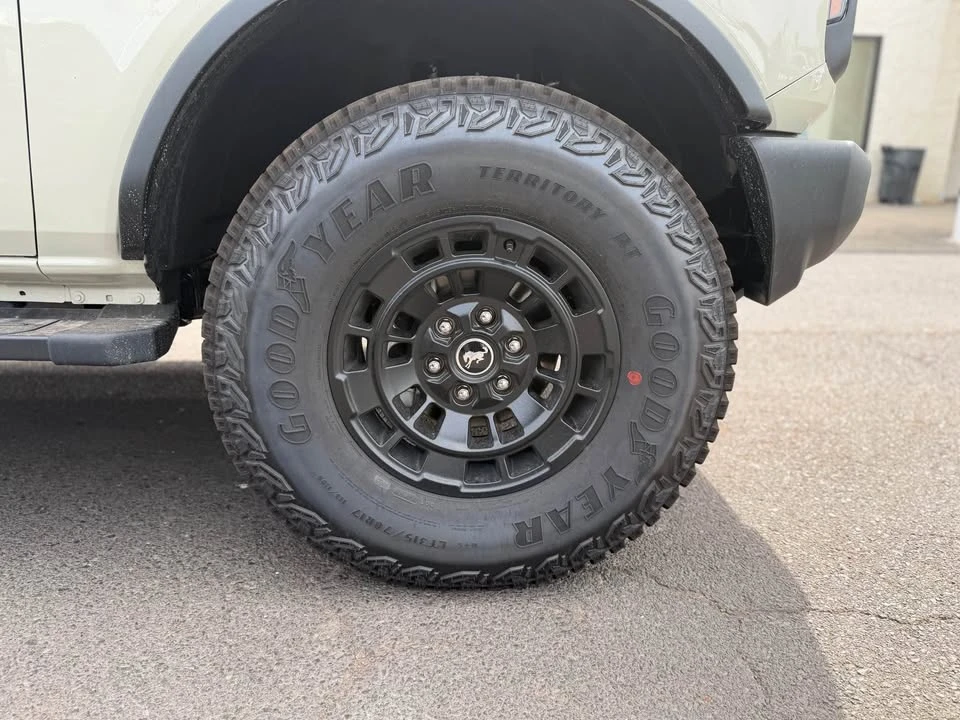 2026 Ford Bronco 6th Gen - Image 2 of 11