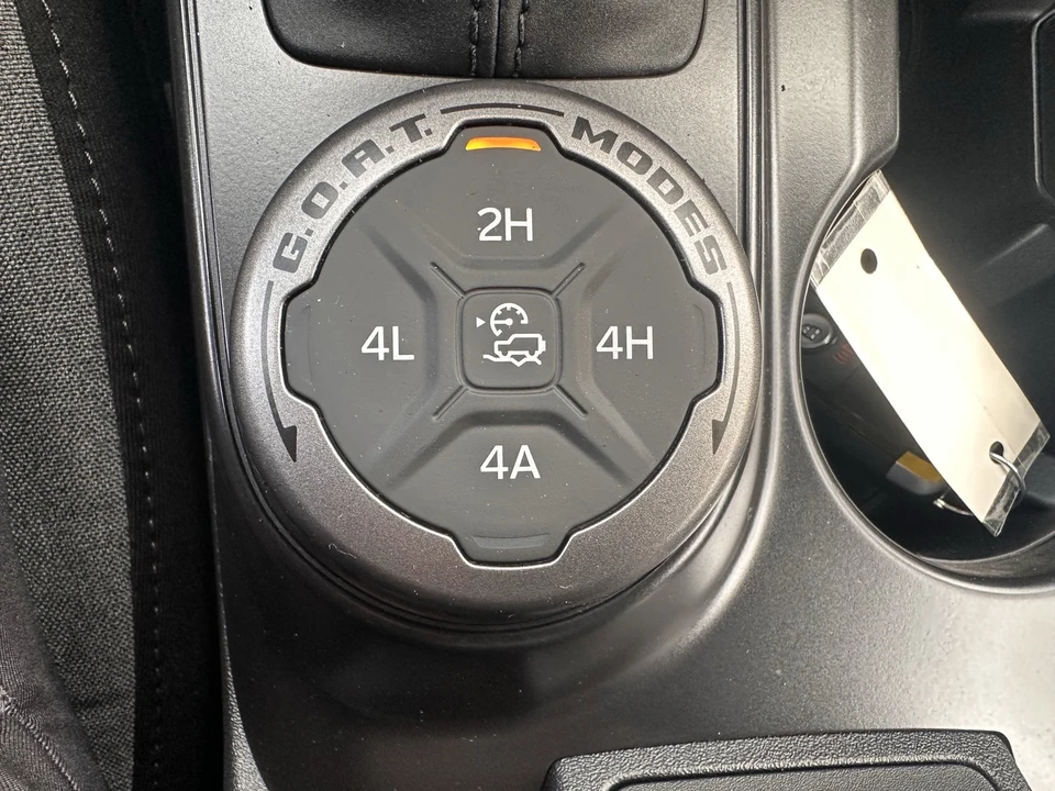 2026 Ford Bronco 6th Gen - Image 27 of 29