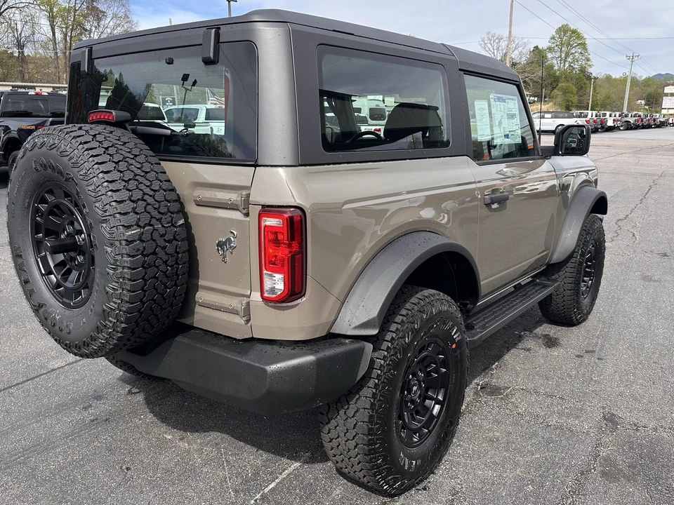 2026 Ford Bronco 6th Gen - Image 6 of 29