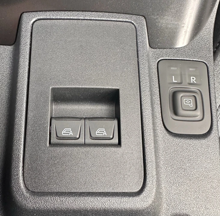 2026 Ford Bronco 6th Gen - Image 18 of 29