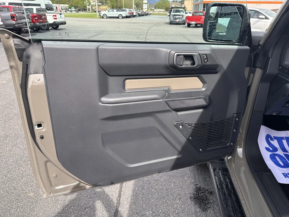 2026 Ford Bronco 6th Gen - Image 9 of 29