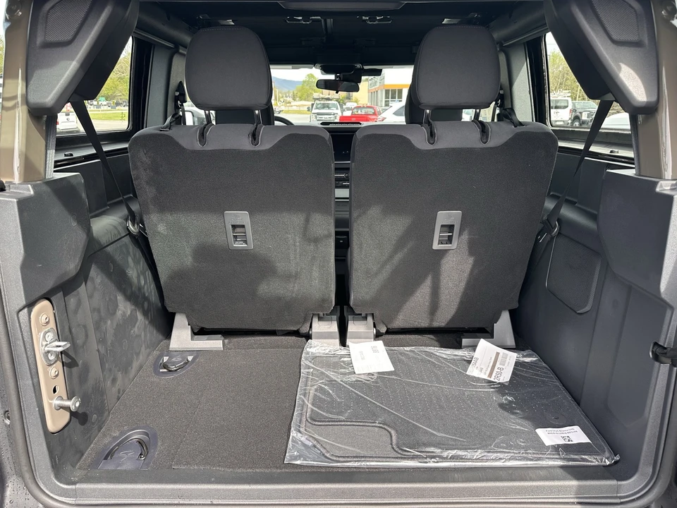 2026 Ford Bronco 6th Gen - Image 15 of 29