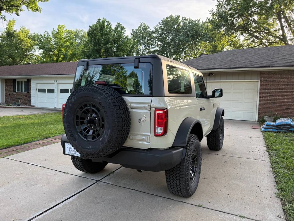 2026 Ford Bronco 6th Gen - Image 2 of 17