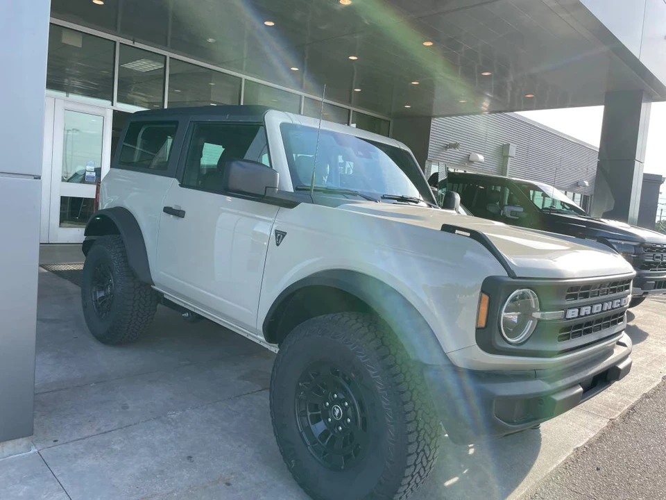 2026 Ford Bronco 6th Gen - Image 3 of 17
