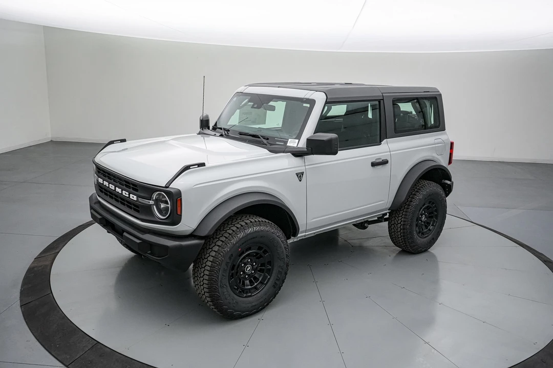 2026 Ford Bronco 6th Gen - Image 9 of 28