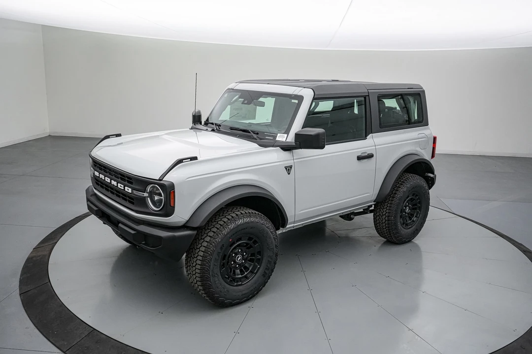 2026 Ford Bronco 6th Gen - Image 9 of 21