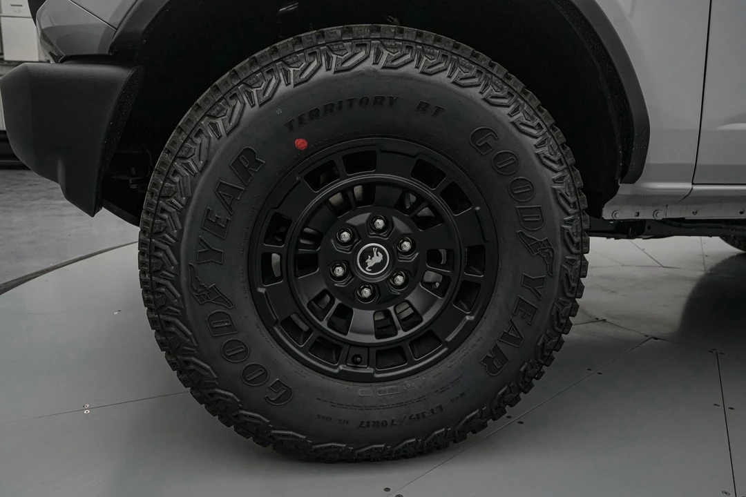 2026 Ford Bronco 6th Gen - Image 11 of 21