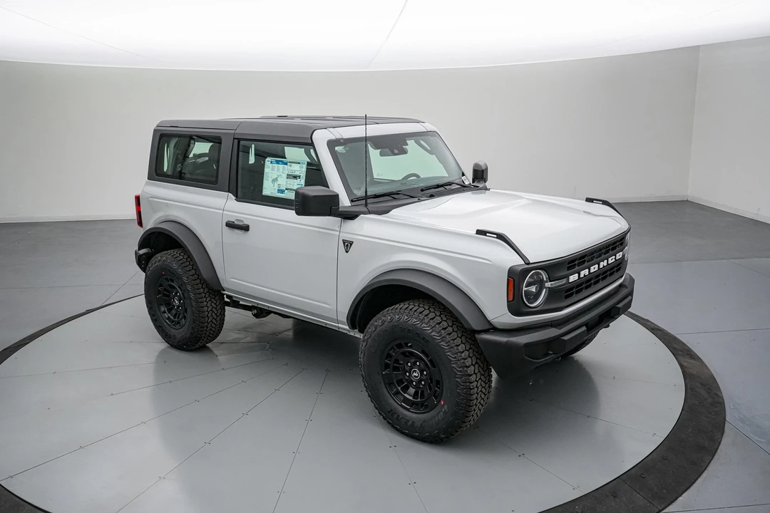 2026 Ford Bronco 6th Gen - Image 2 of 21