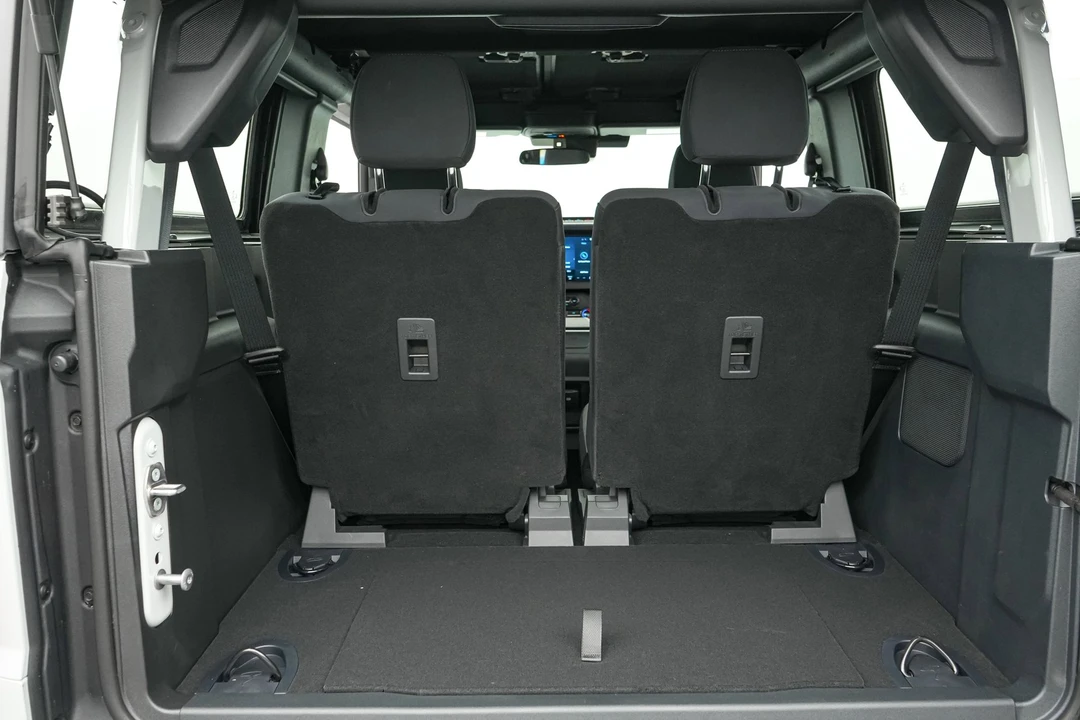 2026 Ford Bronco 6th Gen - Image 24 of 28