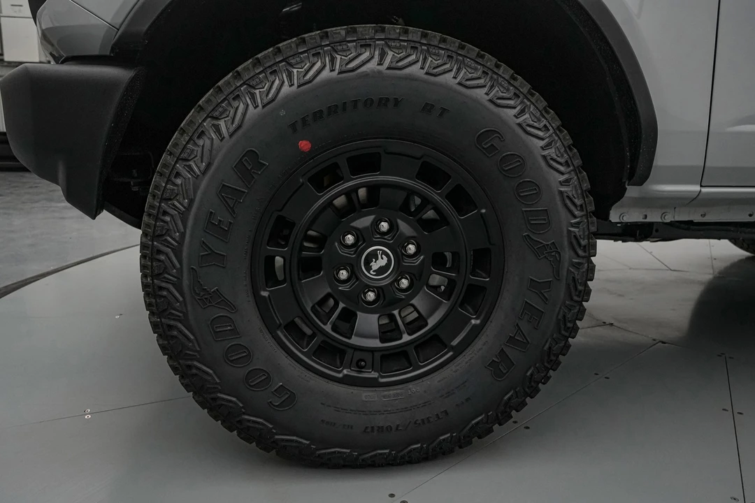 2026 Ford Bronco 6th Gen - Image 11 of 28