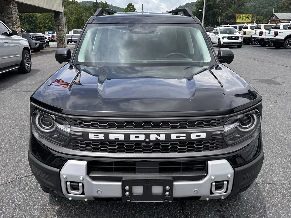 2026 Ford Bronco 6th Gen - Image 3 of 29