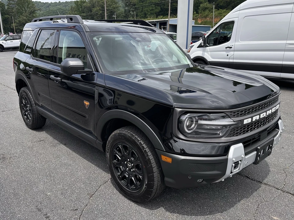 2026 Ford Bronco 6th Gen - Image 4 of 29