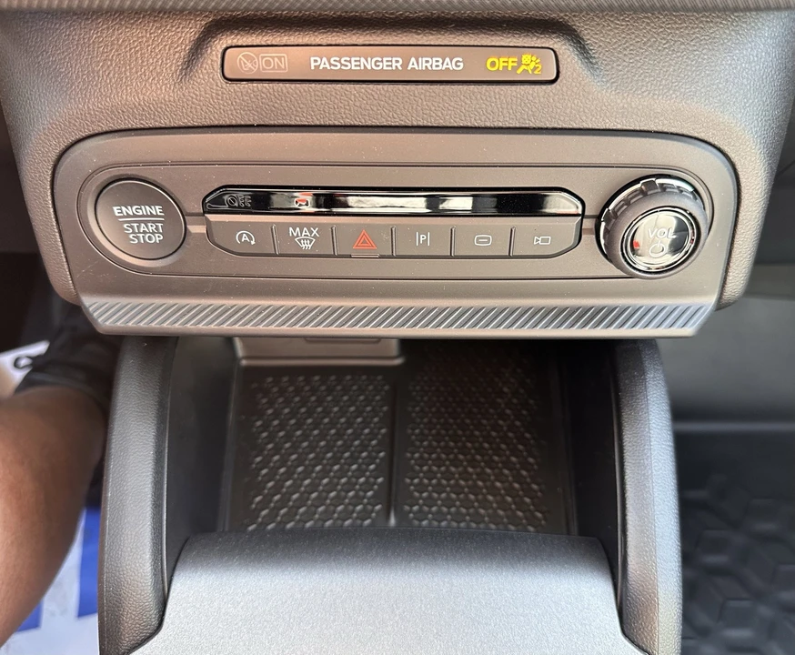 2026 Ford Bronco Sport - Image 27 of 31