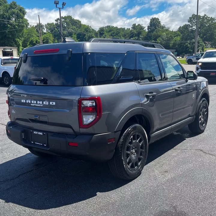2026 Ford Bronco 6th Gen - Image 6 of 28