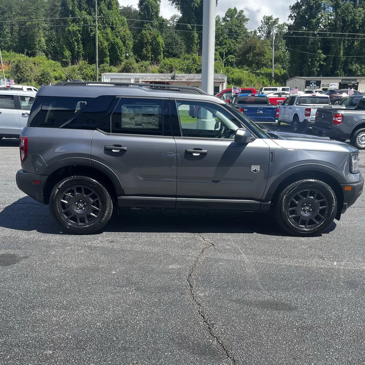 2026 Ford Bronco 6th Gen - Image 5 of 28