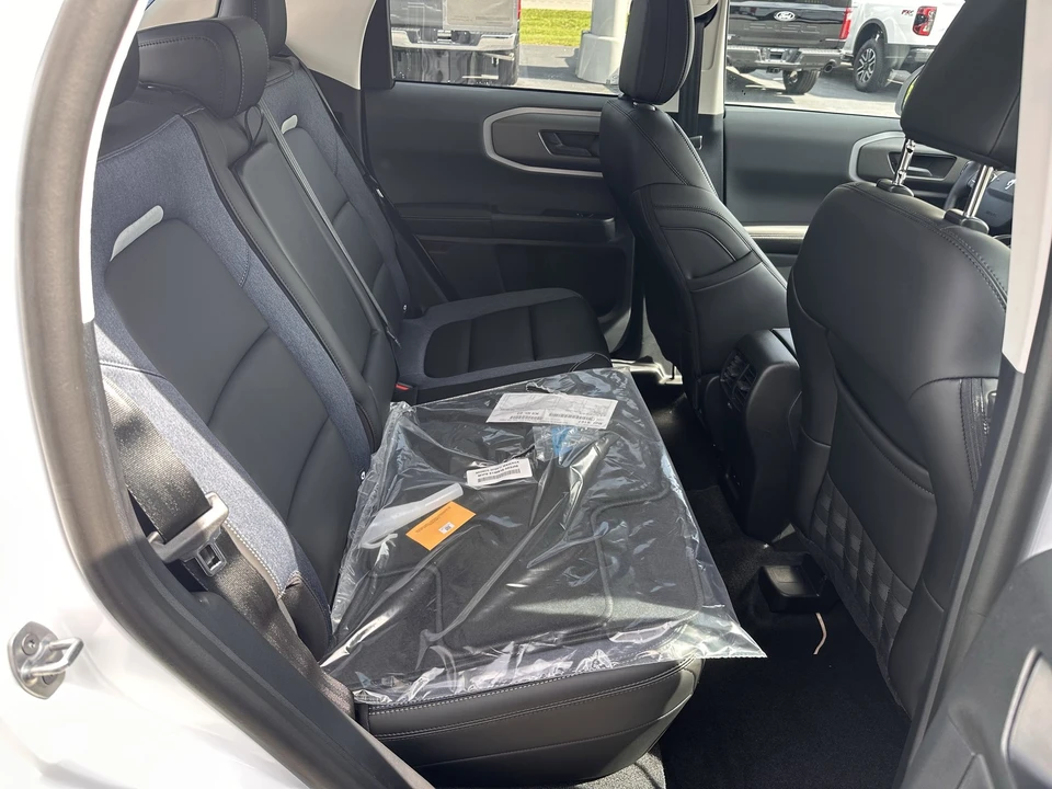 2026 Ford Bronco 6th Gen - Image 16 of 30