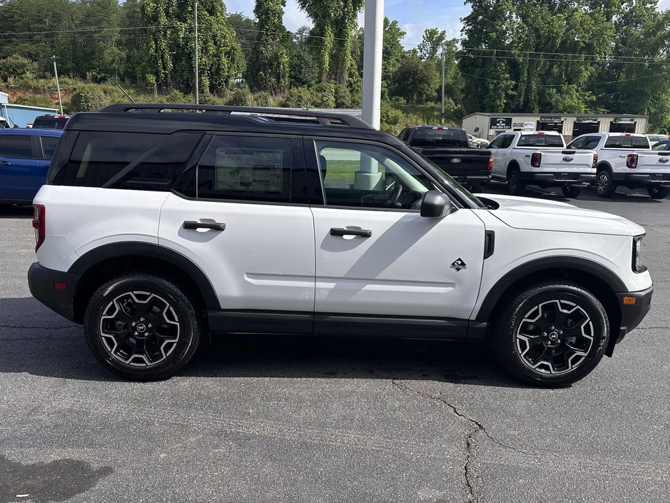 2026 Ford Bronco 6th Gen - Image 6 of 30