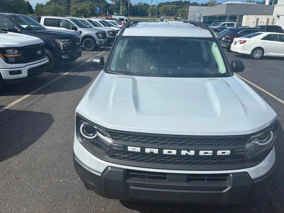 2026 Ford Bronco 6th Gen - Image 3 of 15