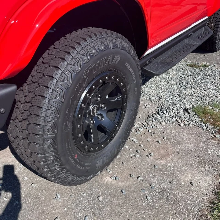 2026 Ford Bronco 6th Gen - Image 8 of 10