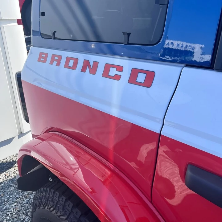 2026 Ford Bronco 6th Gen - Image 9 of 10