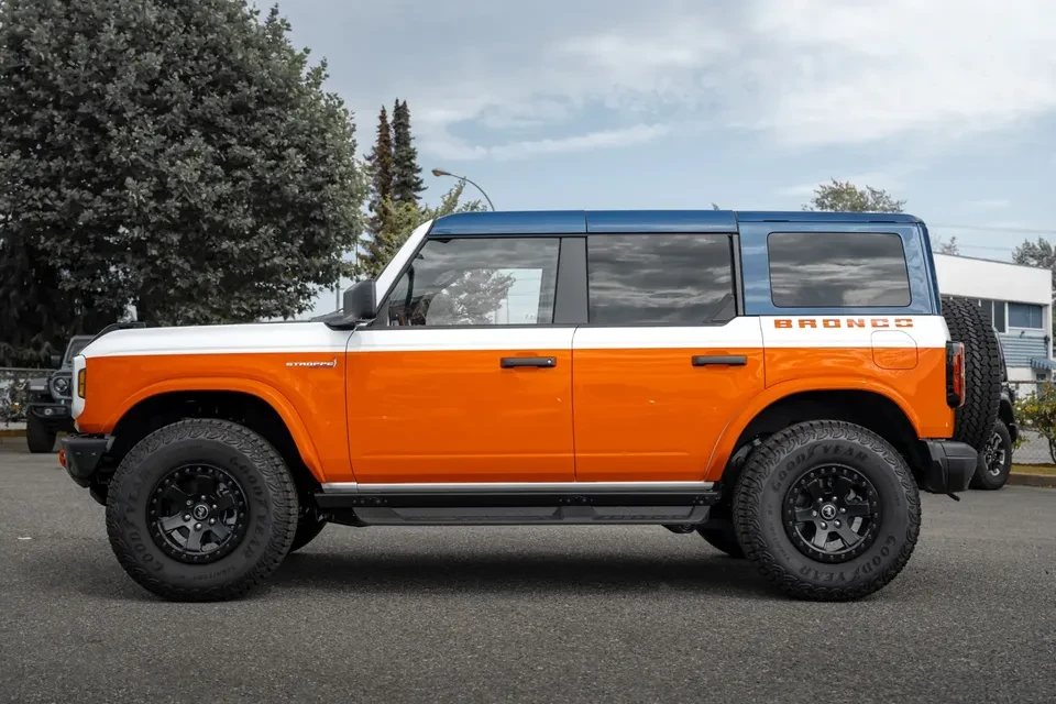 2026 Ford Bronco 6th Gen - Image 4 of 8