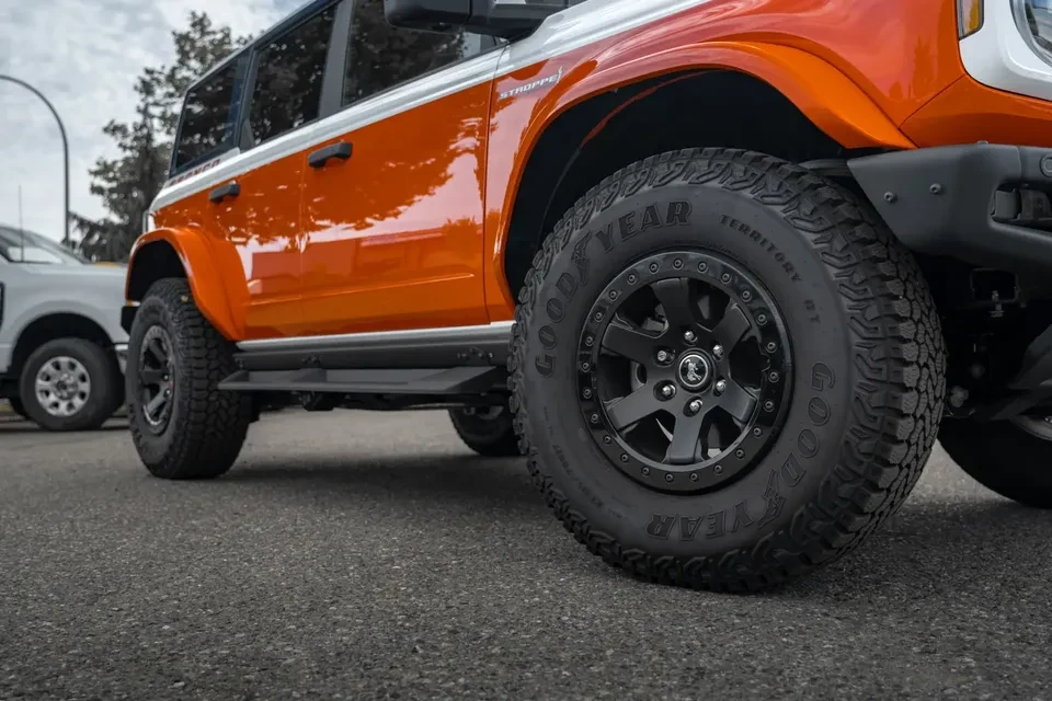 2026 Ford Bronco 6th Gen - Image 2 of 8