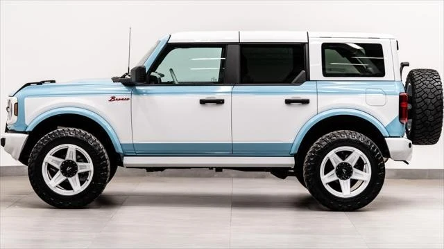 2026 Ford Bronco 6th Gen - Image 14 of 31