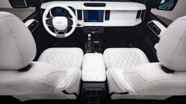 2026 Ford Bronco 6th Gen - Image 4 of 31