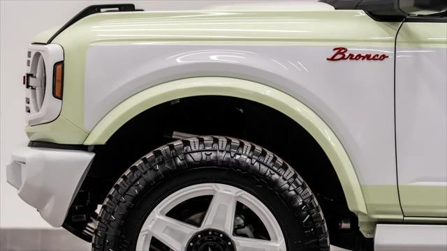 2026 Ford Bronco 6th Gen - Image 16 of 31