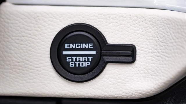 2026 Ford Bronco 6th Gen - Image 29 of 31