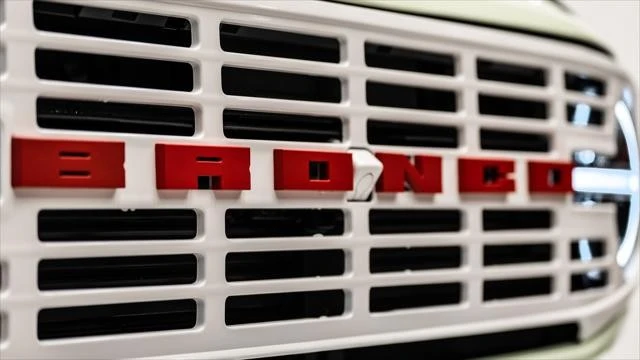 2026 Ford Bronco 6th Gen - Image 23 of 31