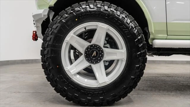 2026 Ford Bronco 6th Gen - Image 19 of 31