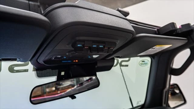 2026 Ford Bronco 6th Gen - Image 20 of 31