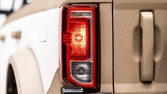 2026 Ford Bronco 6th Gen - Image 13 of 31