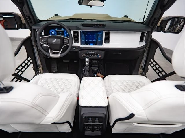 2026 Ford Bronco 6th Gen - Image 4 of 31